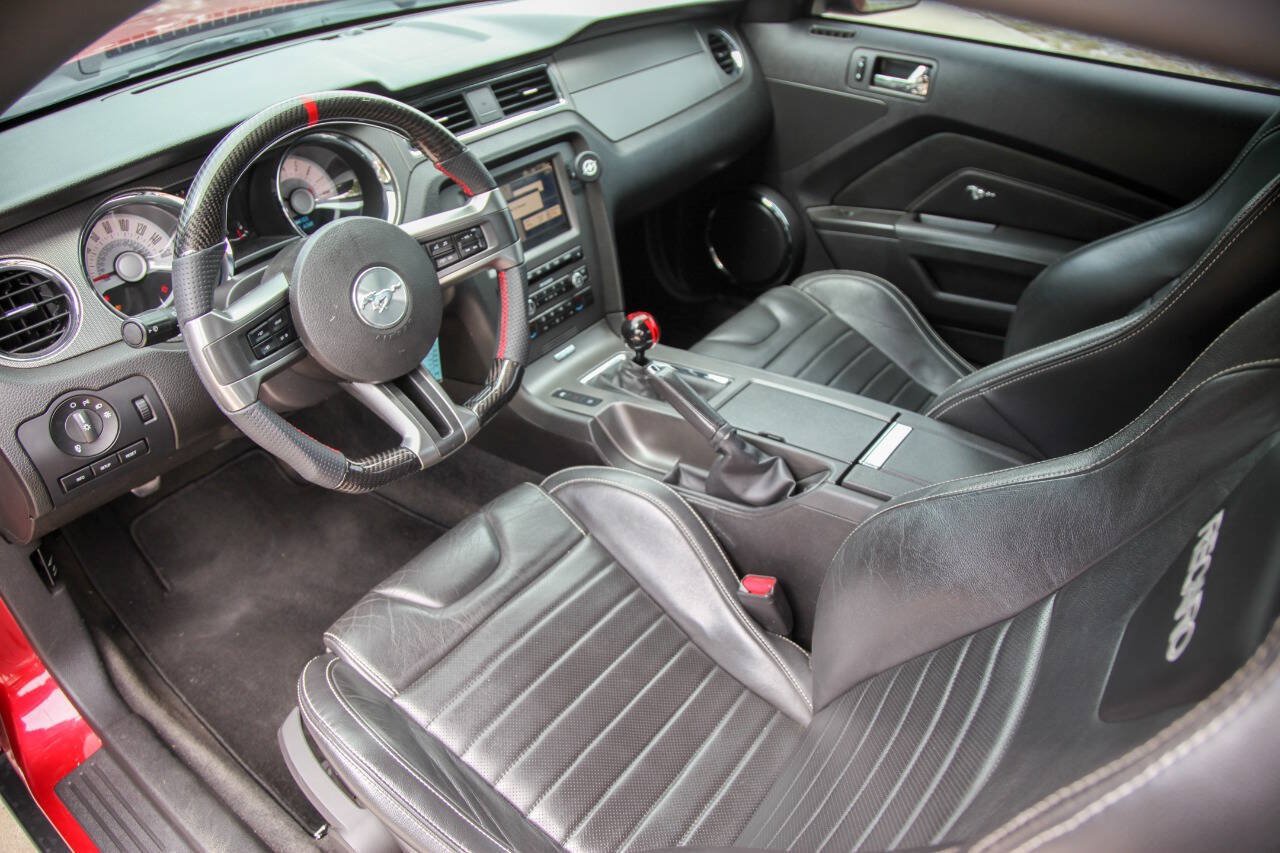 Used 2011 Ford Mustang GT Premium w/ Electronics Pkg RWD image 43
