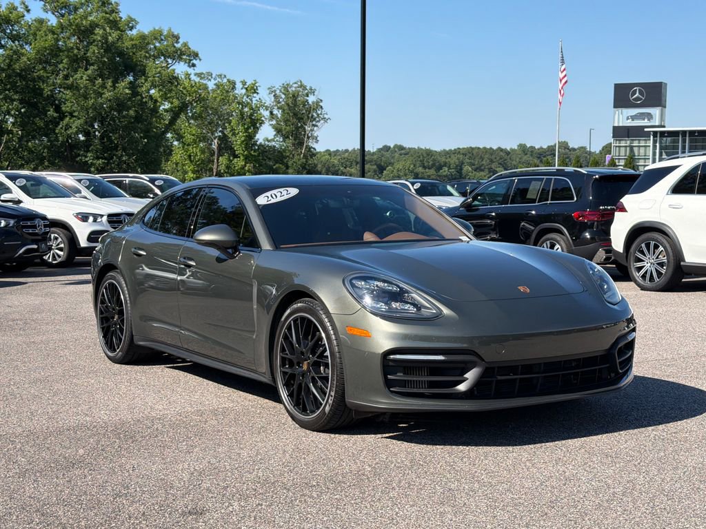 Used 2022 Porsche Panamera image 1