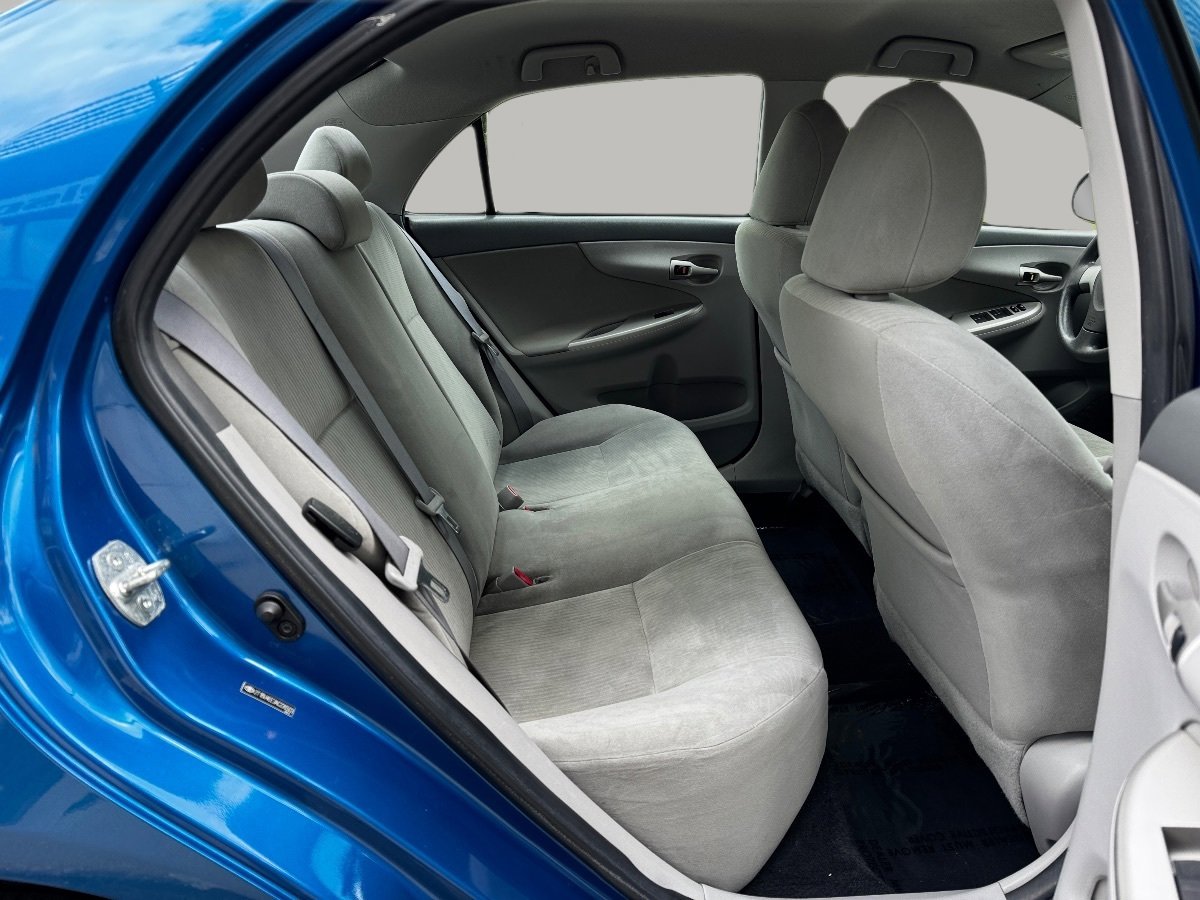 Used 2010 Toyota Corolla FWD image 18