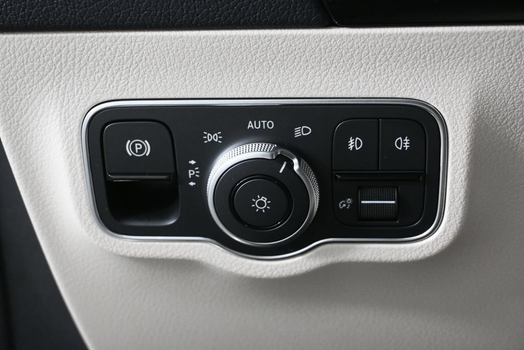 Used 2026 Mercedes-Benz GLA 250 image 9