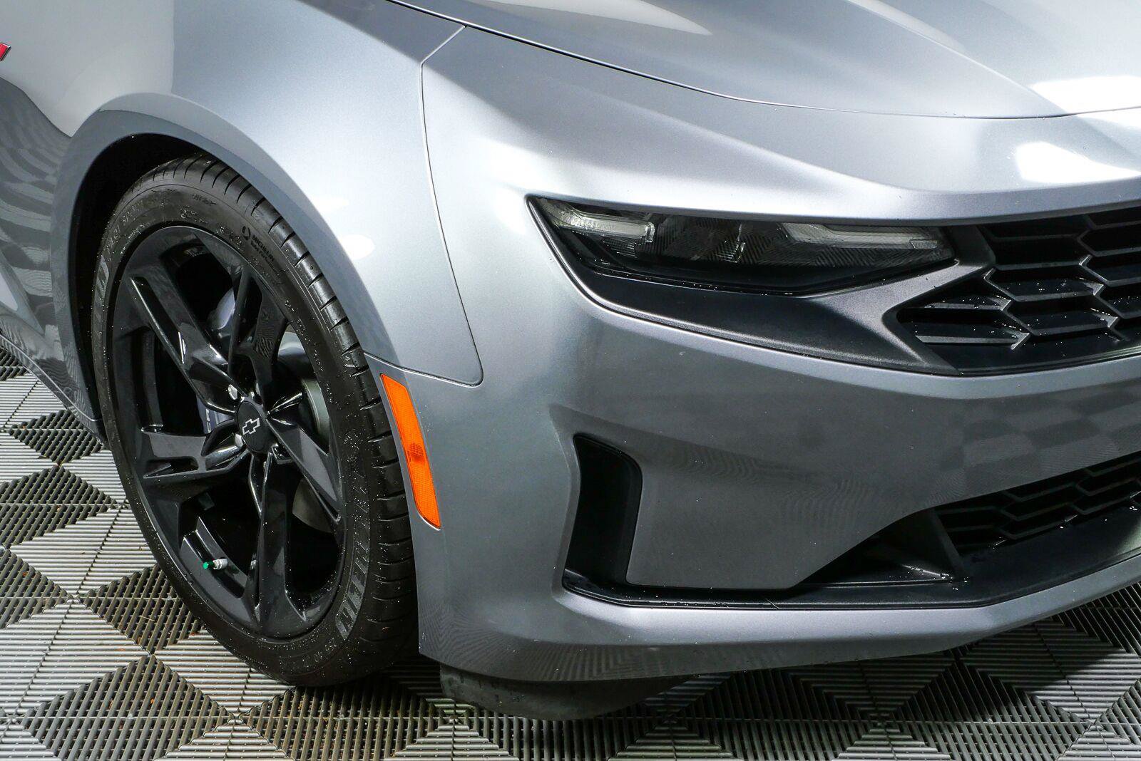 Used 2021 Chevrolet Camaro LT RWD image 31