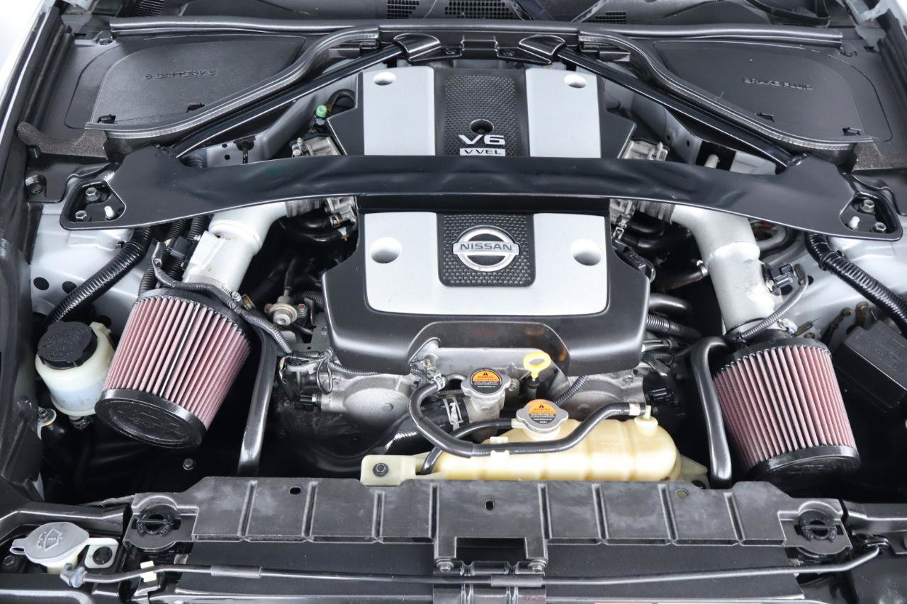 Used 2019 Nissan 370Z Coupe RWD image 34