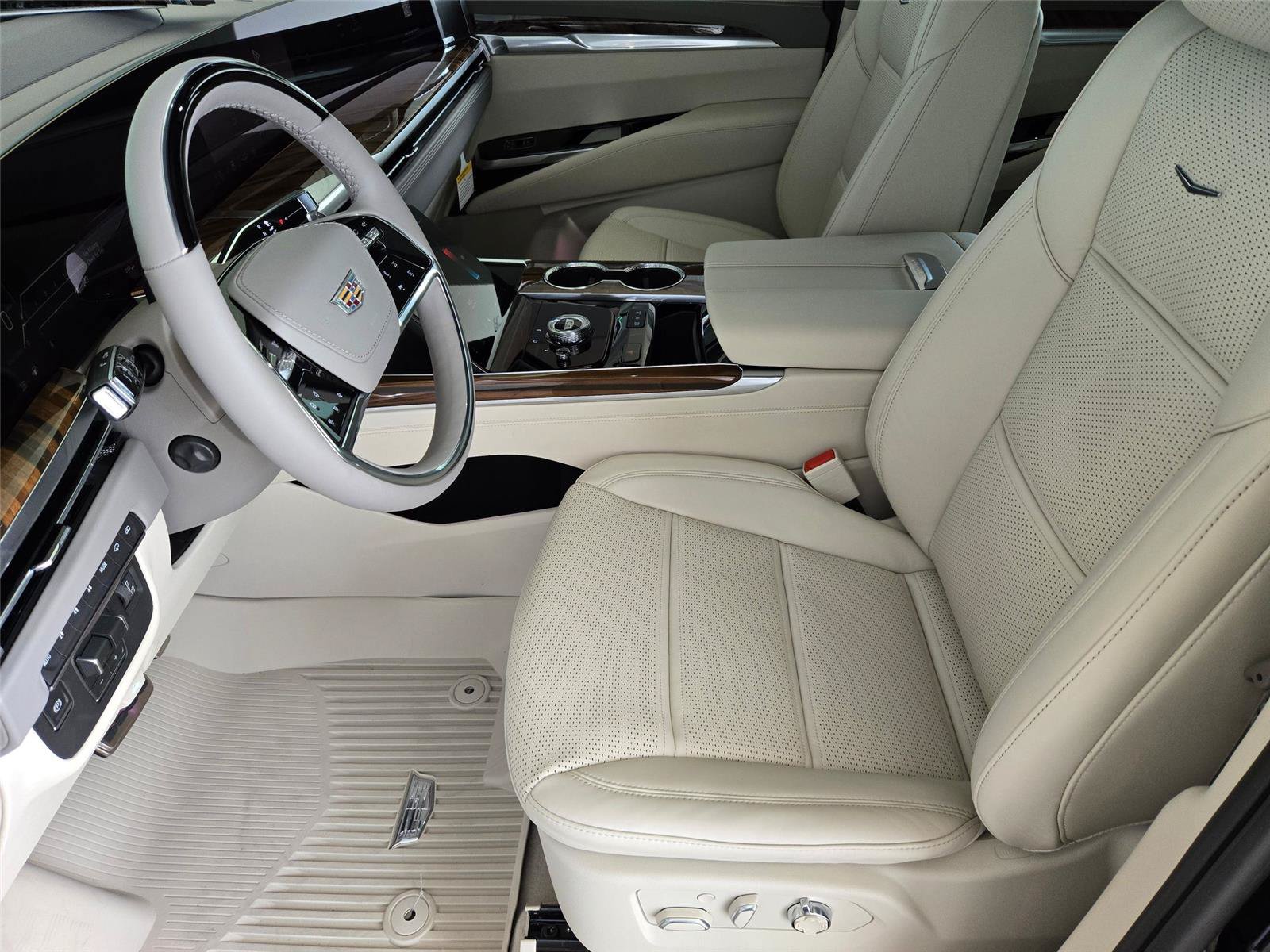 New 2026 Cadillac Escalade ESV Platinum Sport w/ LPO, Floor Liner Package AWD/4WD image 11