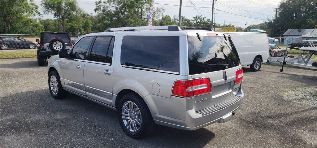 Used 2010 Lincoln Navigator L 4WD image 15