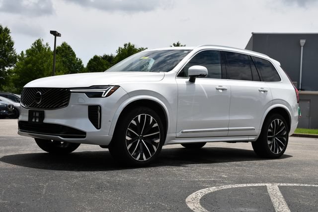 Used 2025 Volvo XC90 B6 Plus AWD/4WD image 3