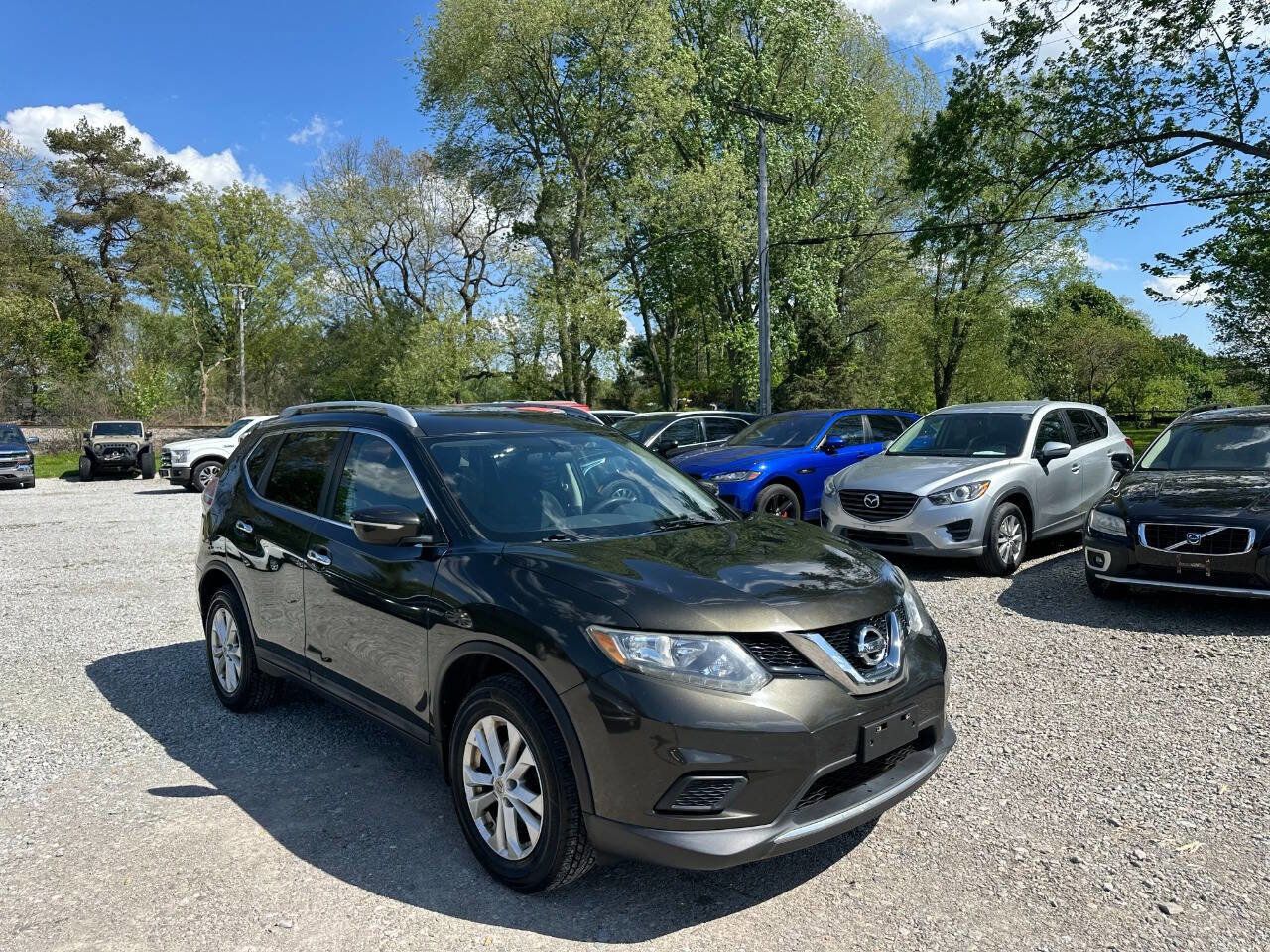Used 2014 Nissan Rogue SV AWD/4WD image 3