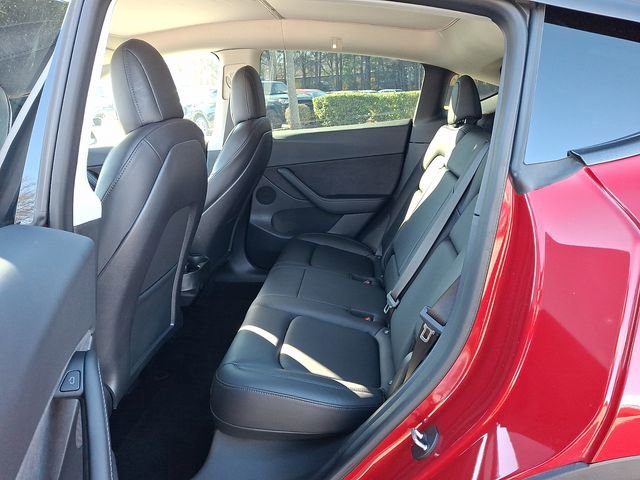 Used 2022 Tesla Model Y Long Range image 13