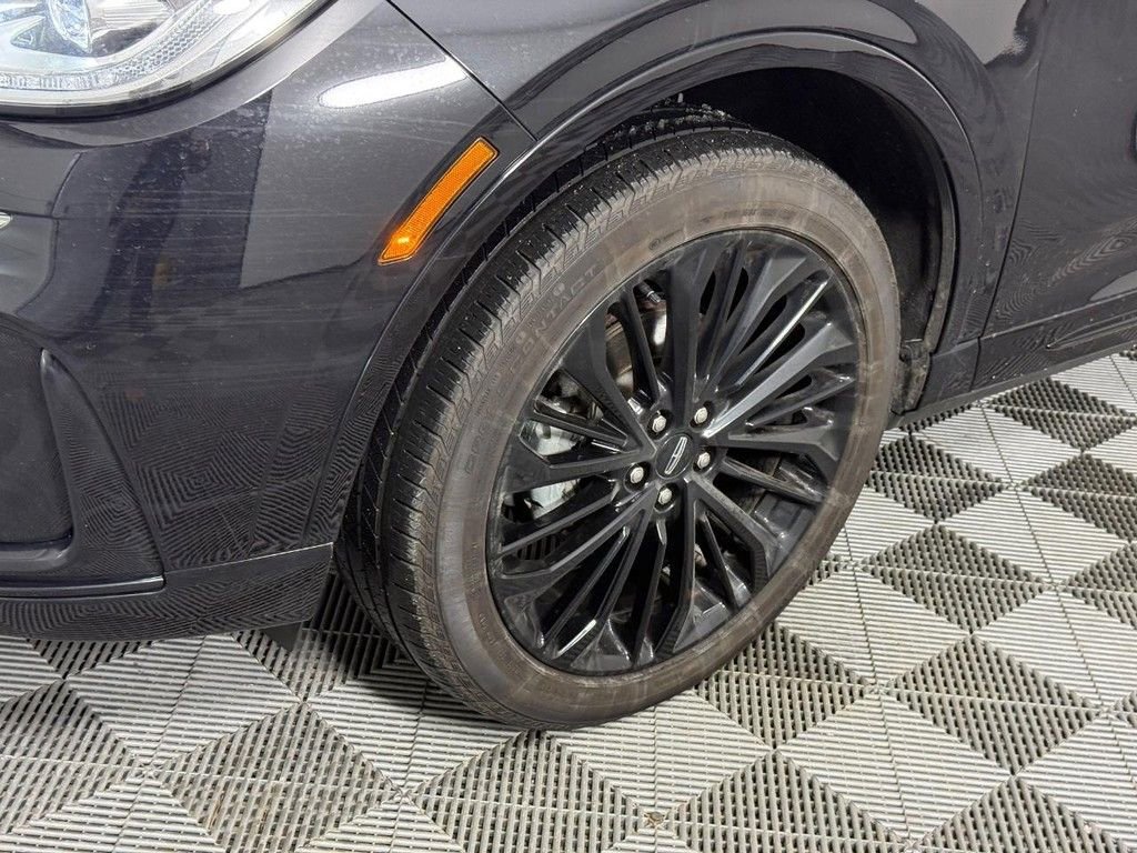 Used 2023 Lincoln Corsair Reserve w/ Jet Appearance Package image 10