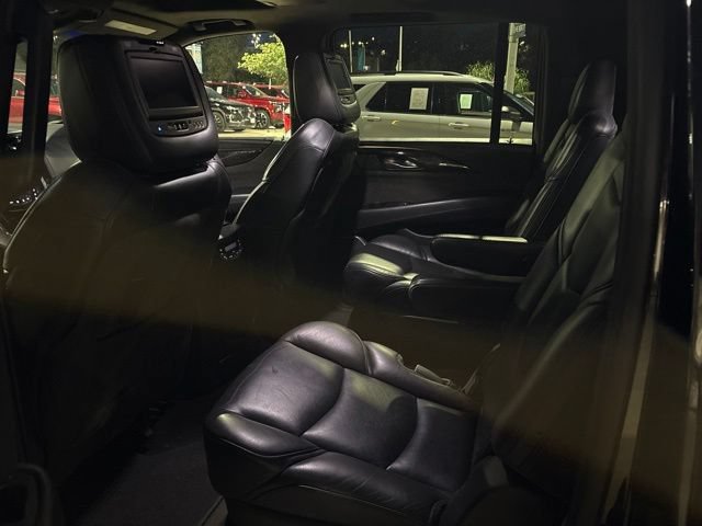 Used 2019 Cadillac Escalade ESV Platinum AWD/4WD image 9