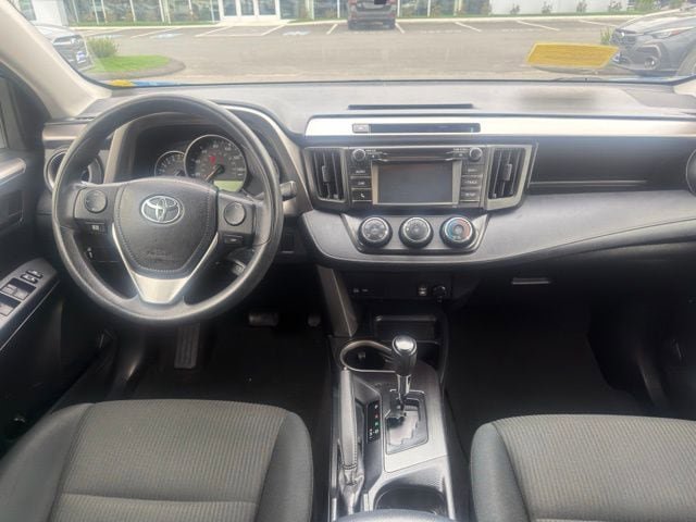 Used 2016 Toyota RAV4 LE AWD/4WD image 22