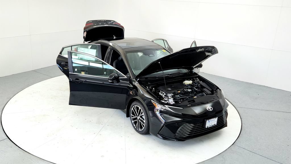 Certified 2025 Toyota Camry XLE w/ Premium Plus Package AWD/4WD image 17