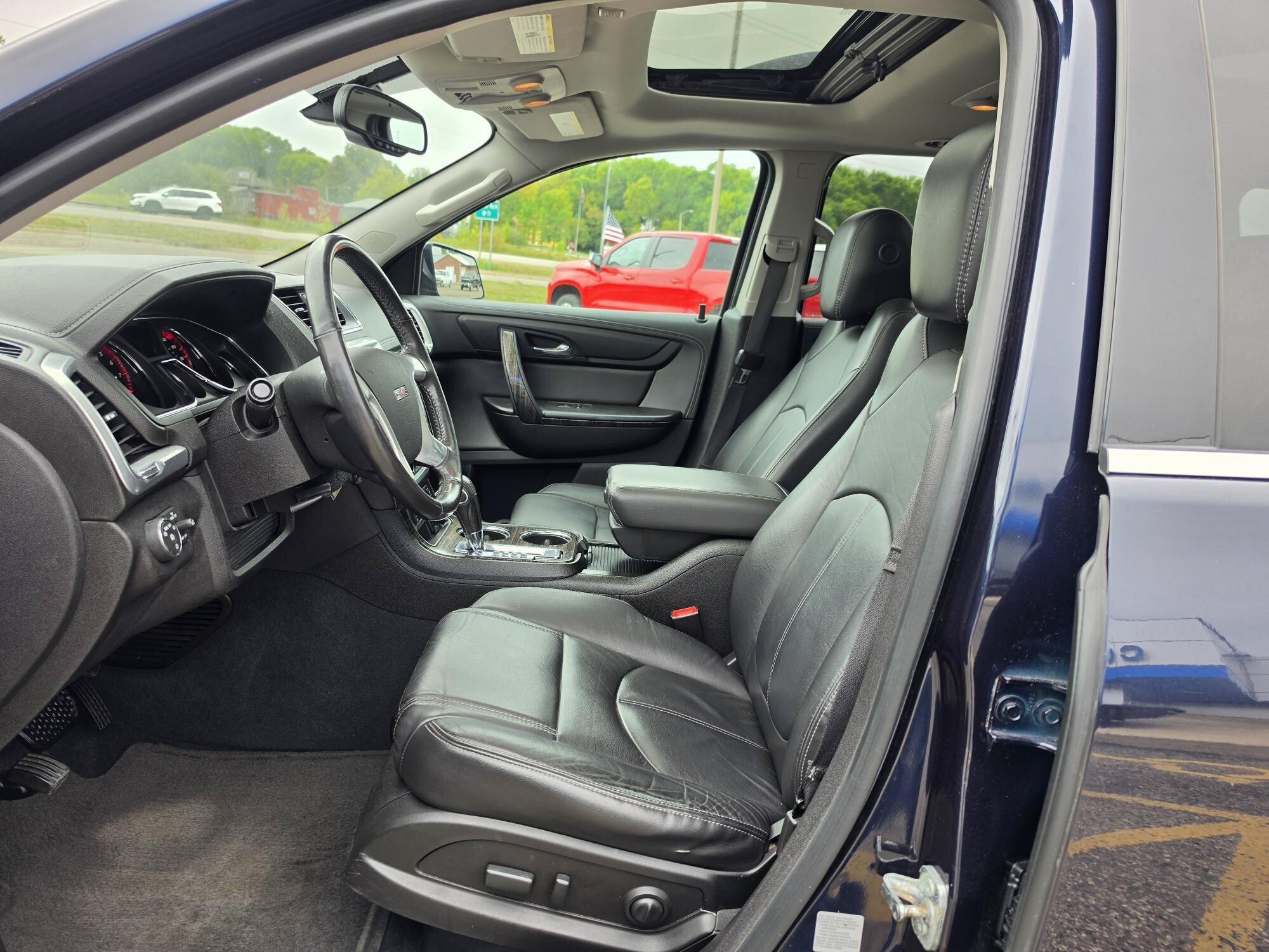 Used 2017 GMC Acadia Limited SLT AWD/4WD image 5