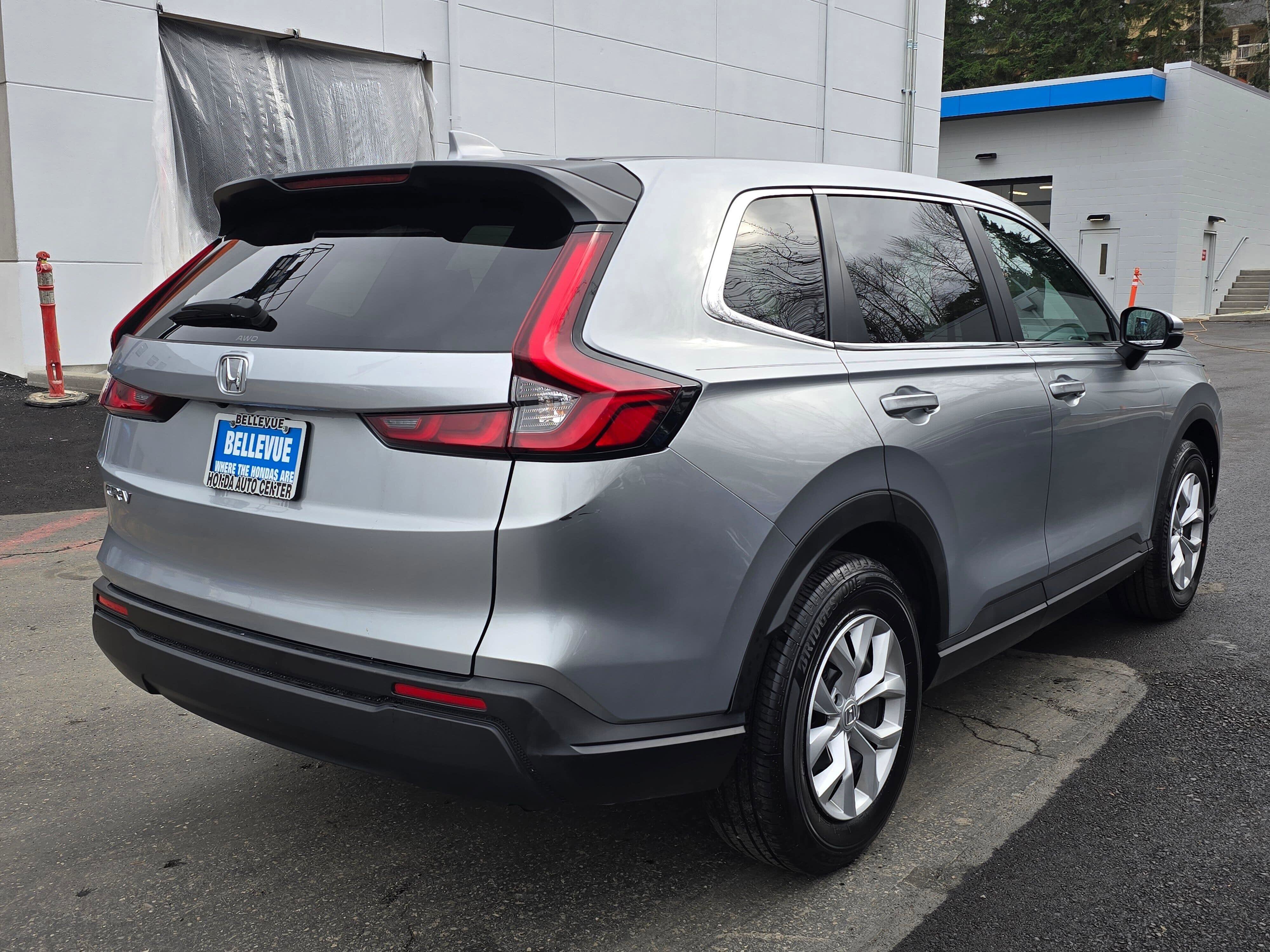 Certified 2025 Honda CR-V LX image 3