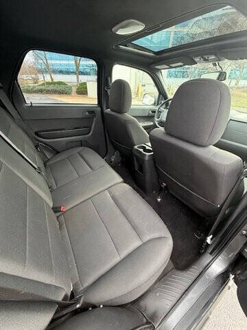 Used 2012 Ford Escape XLT AWD/4WD image 9