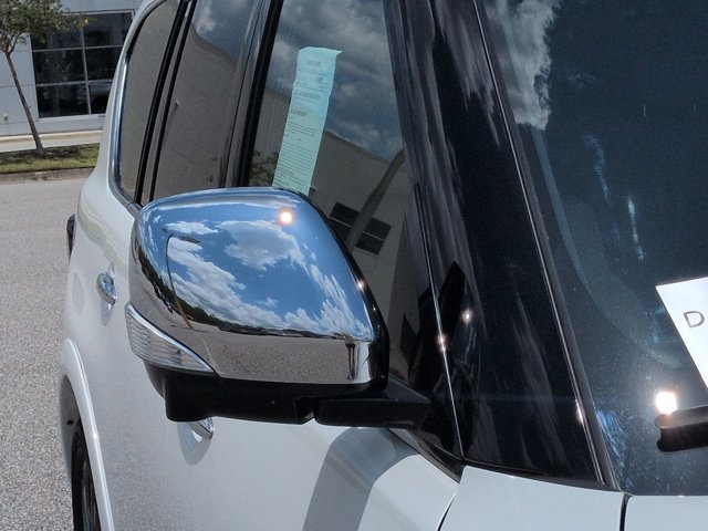 Used 2022 INFINITI QX80 Sensory AWD/4WD image 13