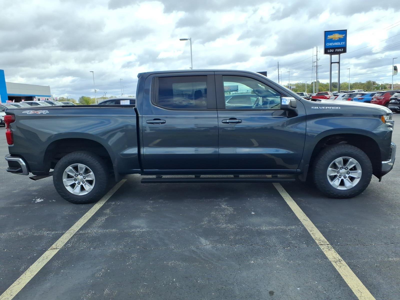 Used 2021 Chevrolet Silverado 1500 LT AWD/4WD image 27