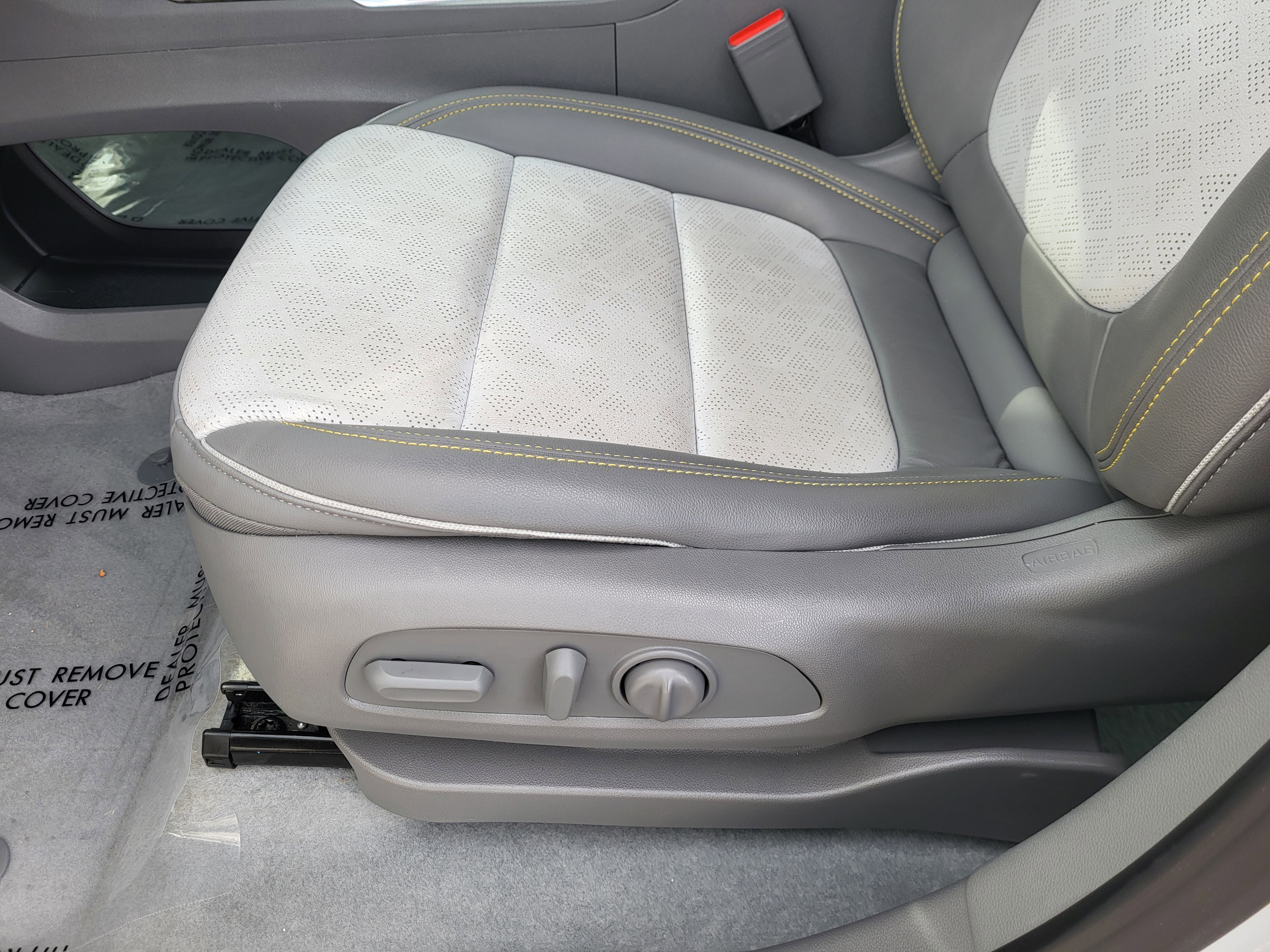 Certified 2023 Chevrolet Bolt EUV Premier image 14