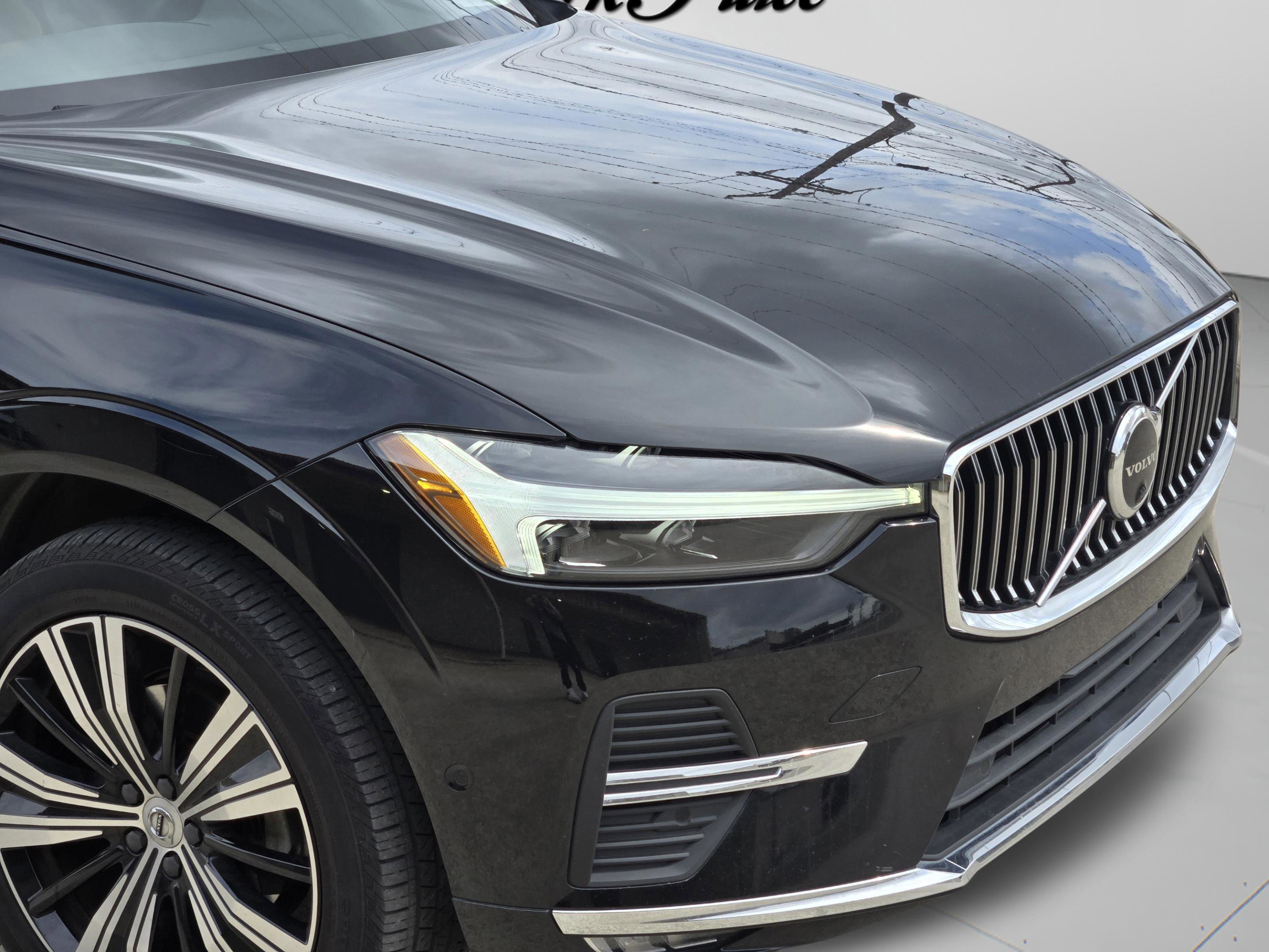 Used 2023 Volvo XC60 B5 Plus w/ Protection Package Premier AWD/4WD image 13