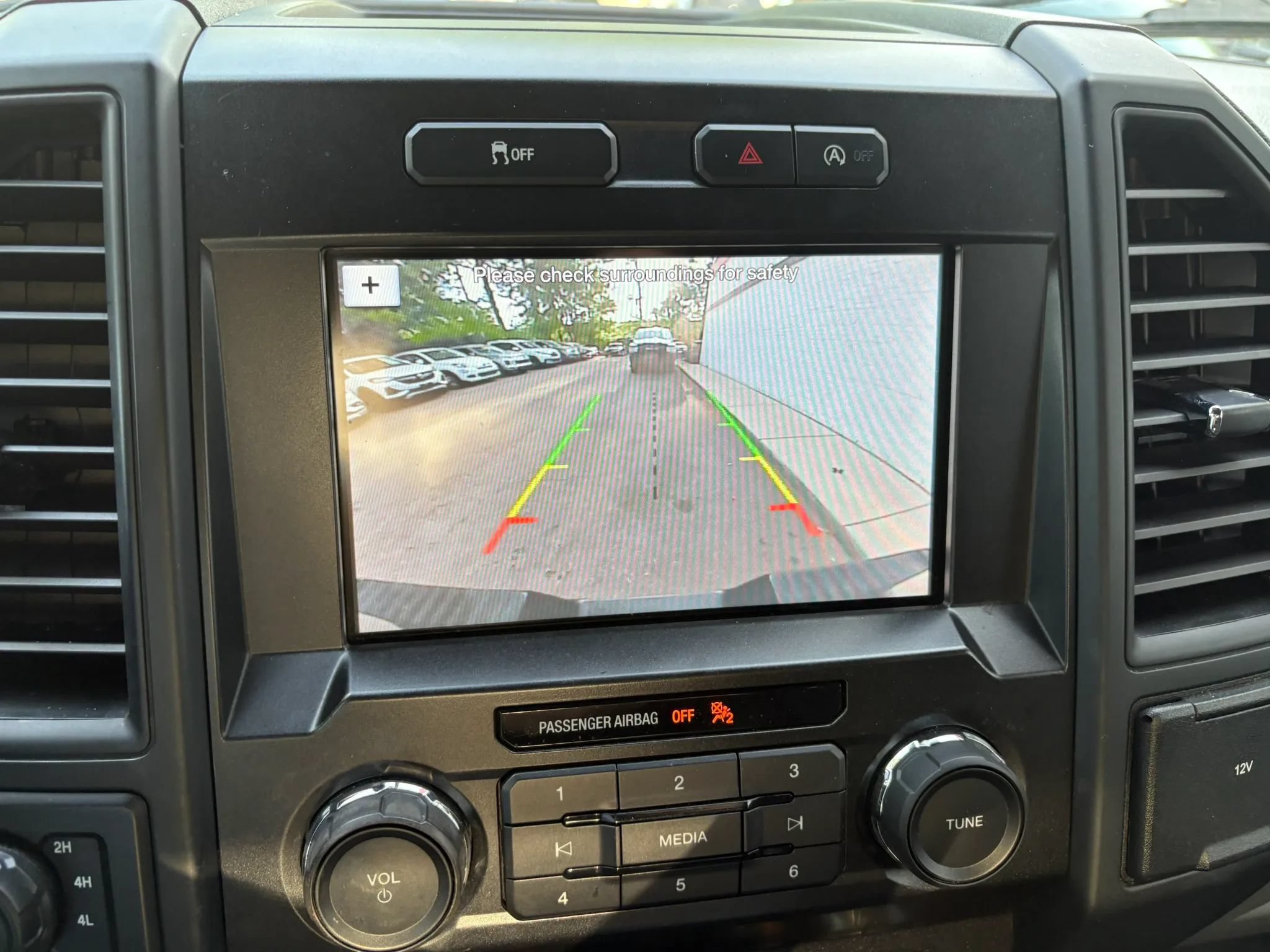 Used 2019 Ford F150 XL w/ Equipment Group 101A Mid AWD/4WD image 35