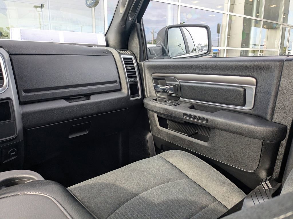 Used 2024 RAM 1500 Classic Warlock RWD image 16