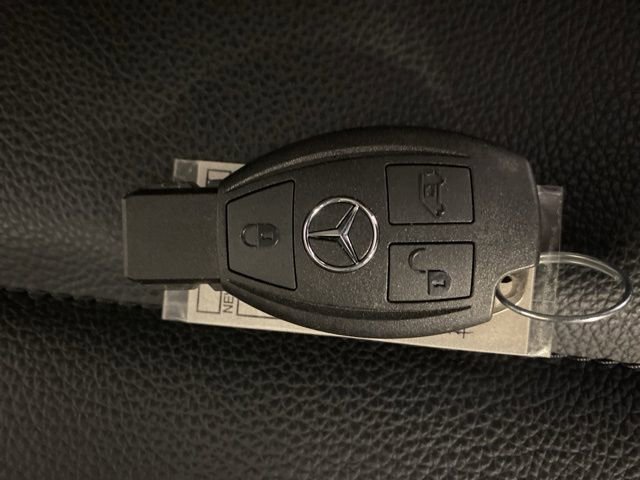 Used 2023 Mercedes-Benz Metris Passenger image 10