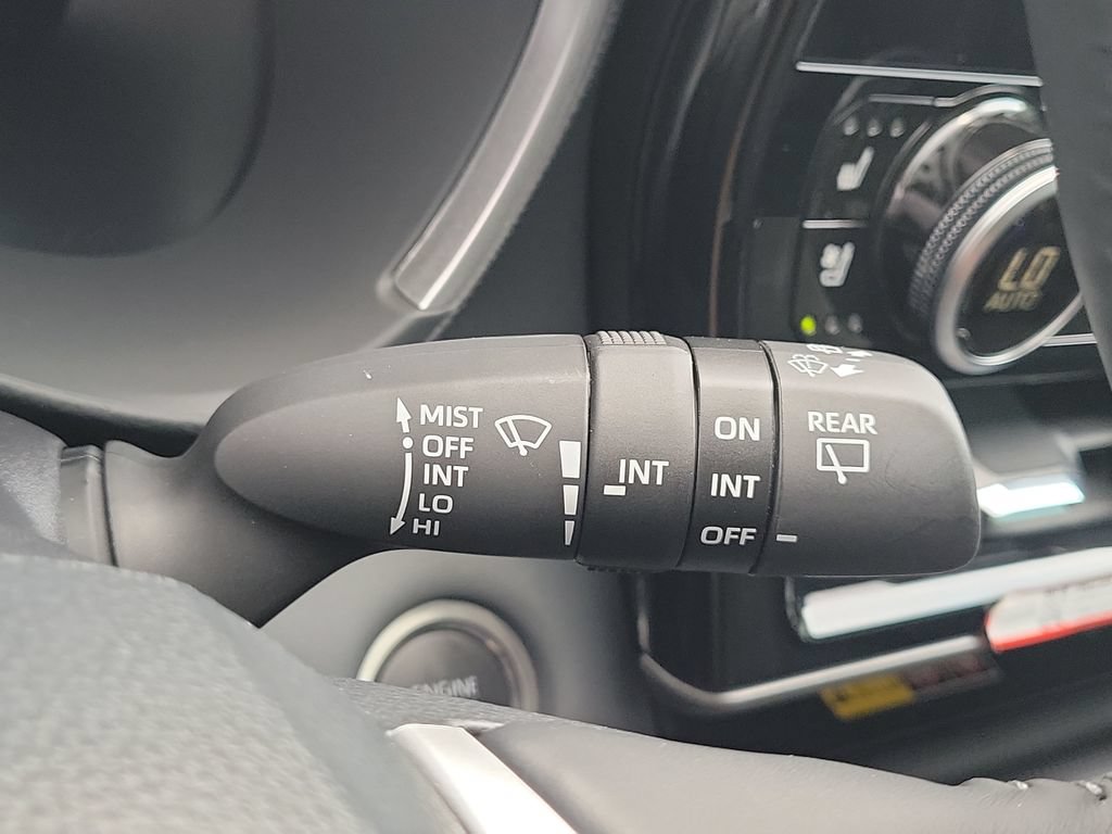 Certified 2026 Toyota Highlander Limited AWD/4WD image 12