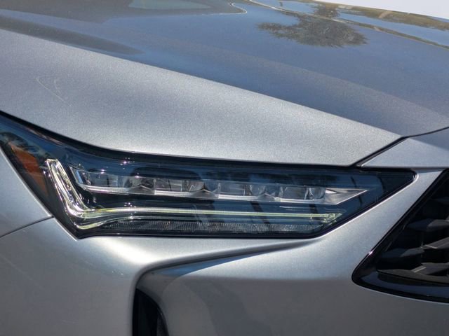 Used 2023 Acura MDX A-Spec image 9