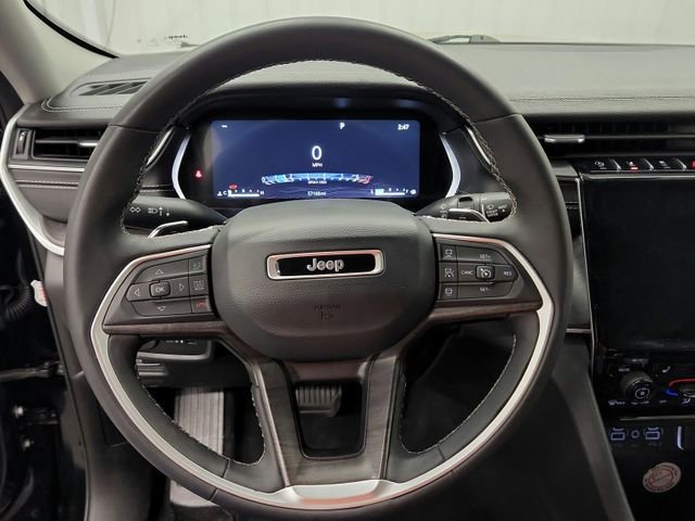 Used 2024 Jeep Grand Cherokee Limited RWD image 20