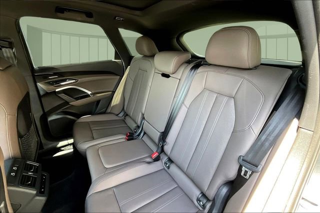 Used 2025 Audi Q5 Prestige AWD/4WD image 22