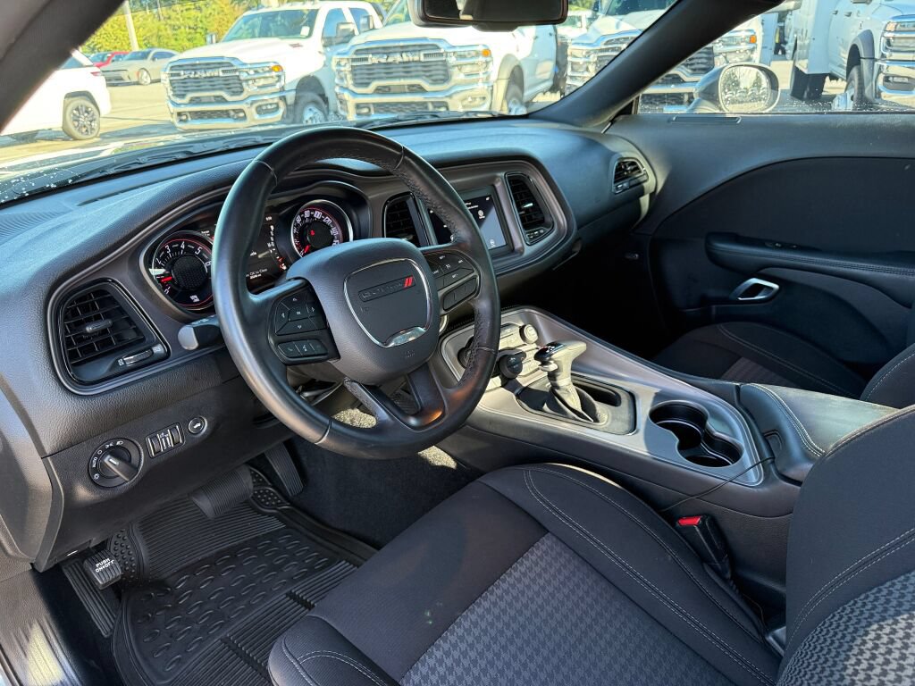 Used 2023 Dodge Challenger SXT RWD image 24