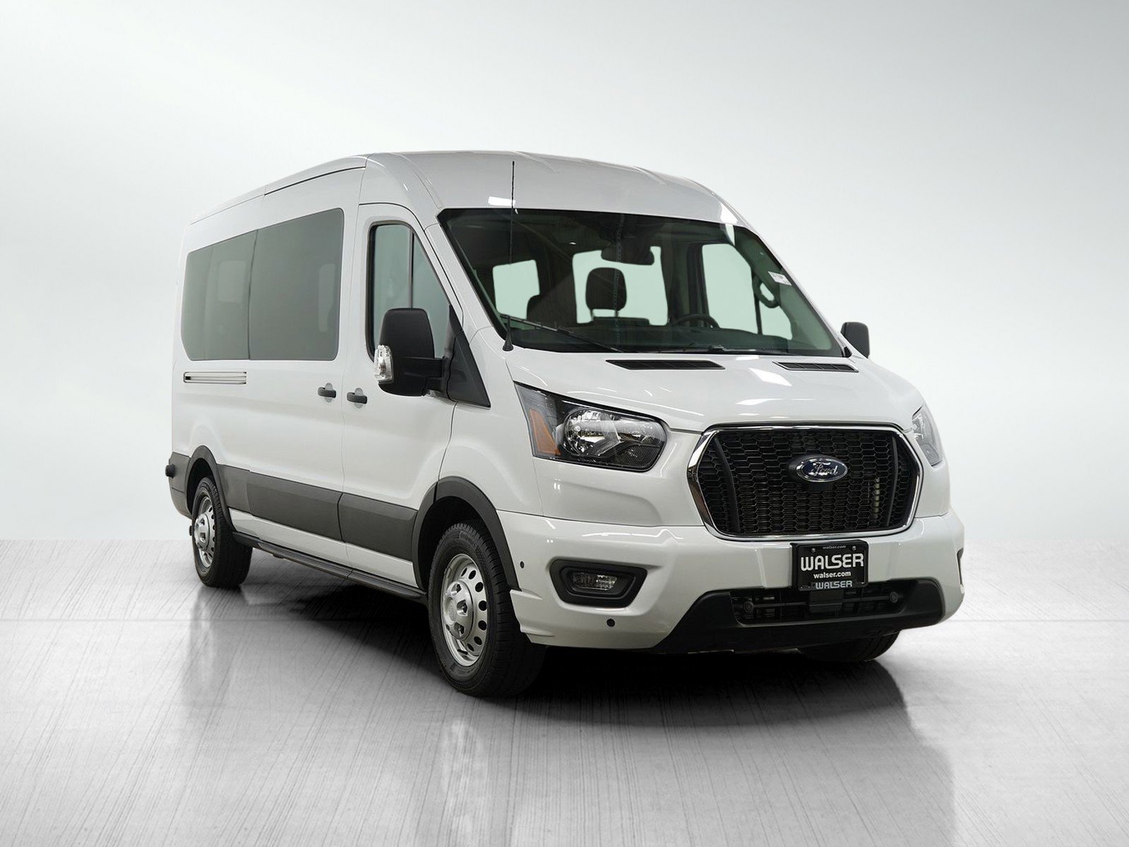 Used 2024 Ford Transit 350 XLT image 7