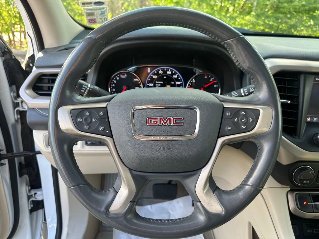 Used 2022 GMC Acadia Denali w/ Denali Ultimate Package image 11