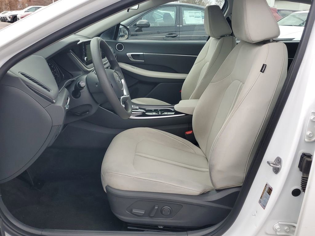 Used 2023 Hyundai Sonata SEL w/ Cargo Package FWD image 13
