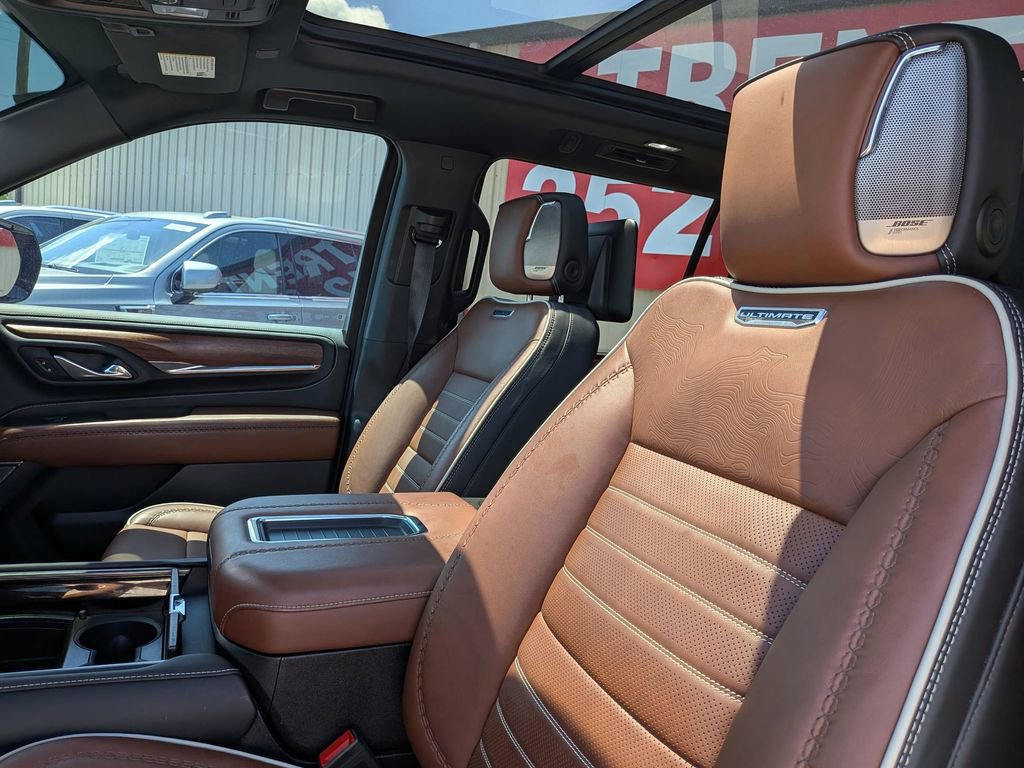 Certified 2024 GMC Yukon XL Denali Ultimate AWD/4WD image 10