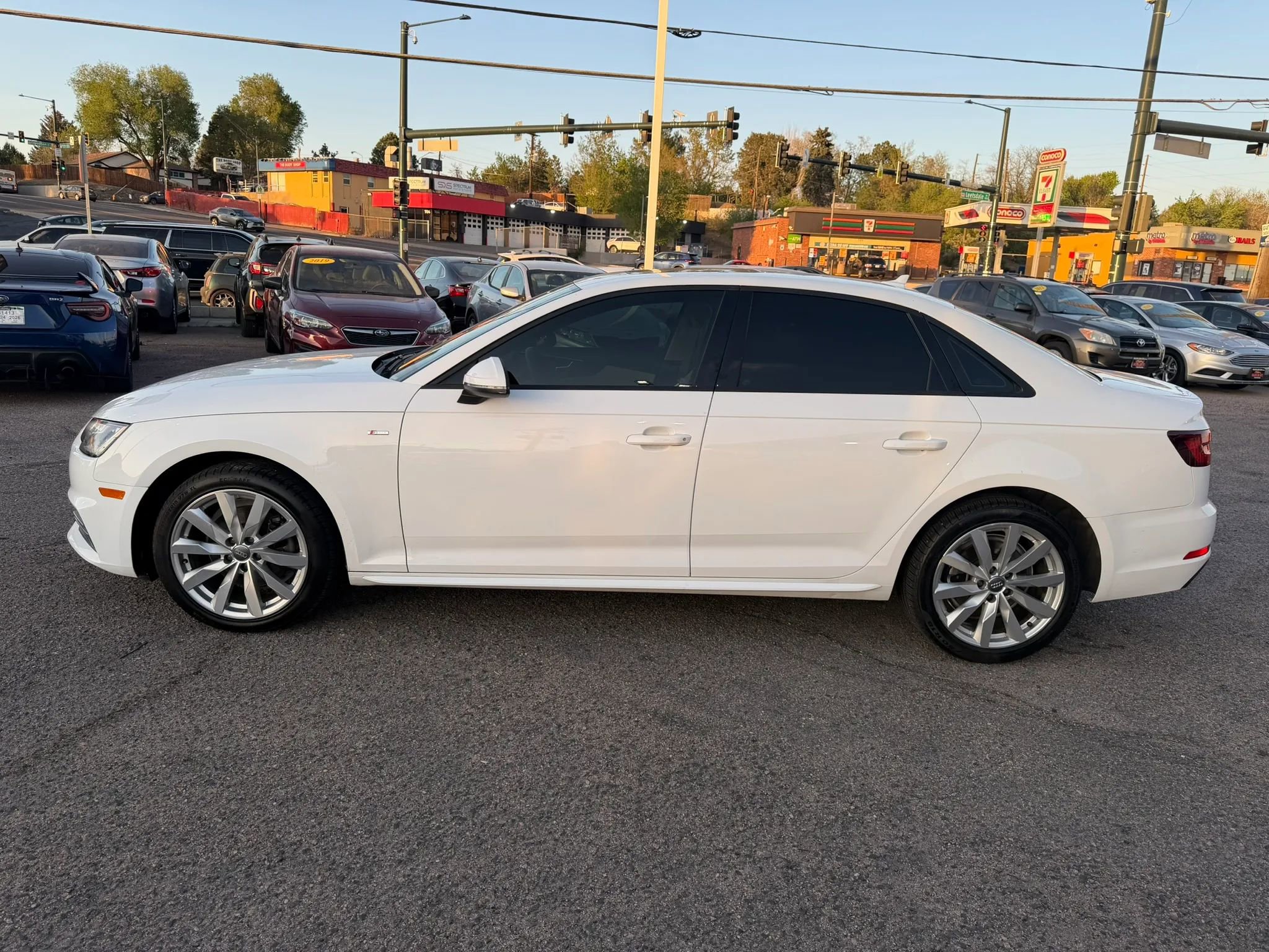 Used 2018 Audi A4 2.0T Ultra Premium w/ Convenience Package FWD image 5