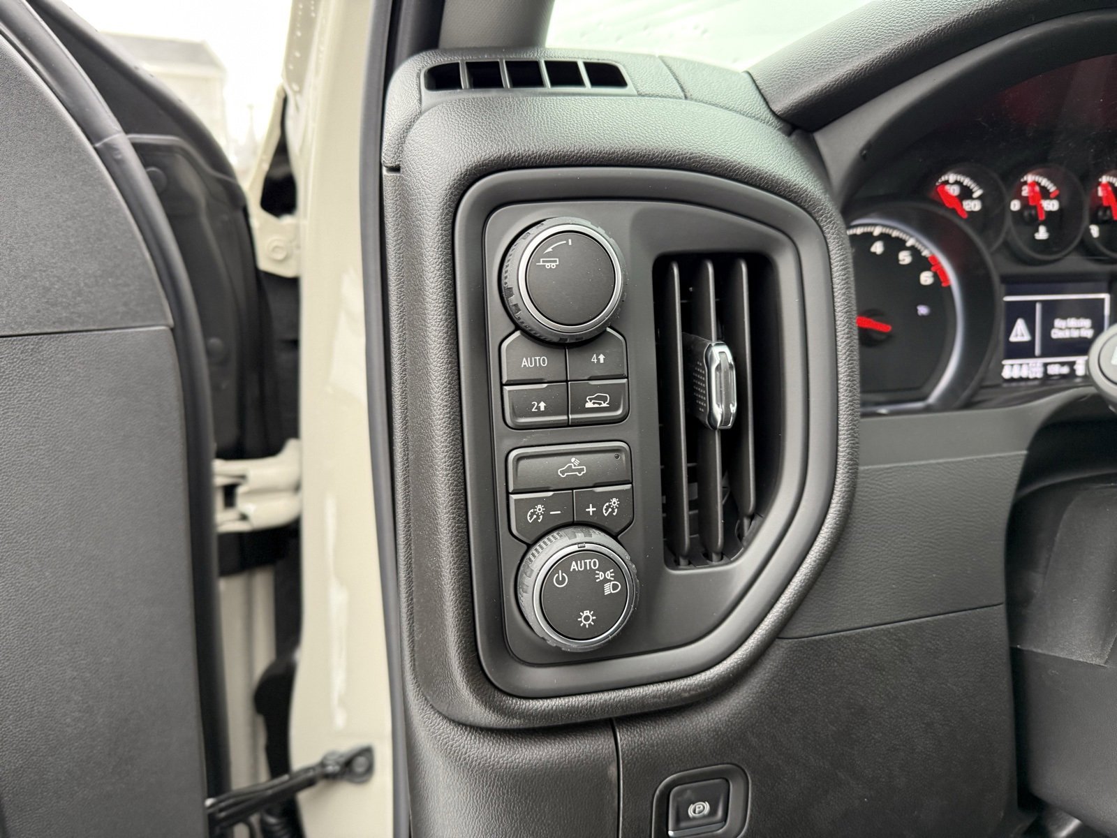 New 2026 Chevrolet Silverado 1500 Custom w/ Turbomax Blackout Package image 27