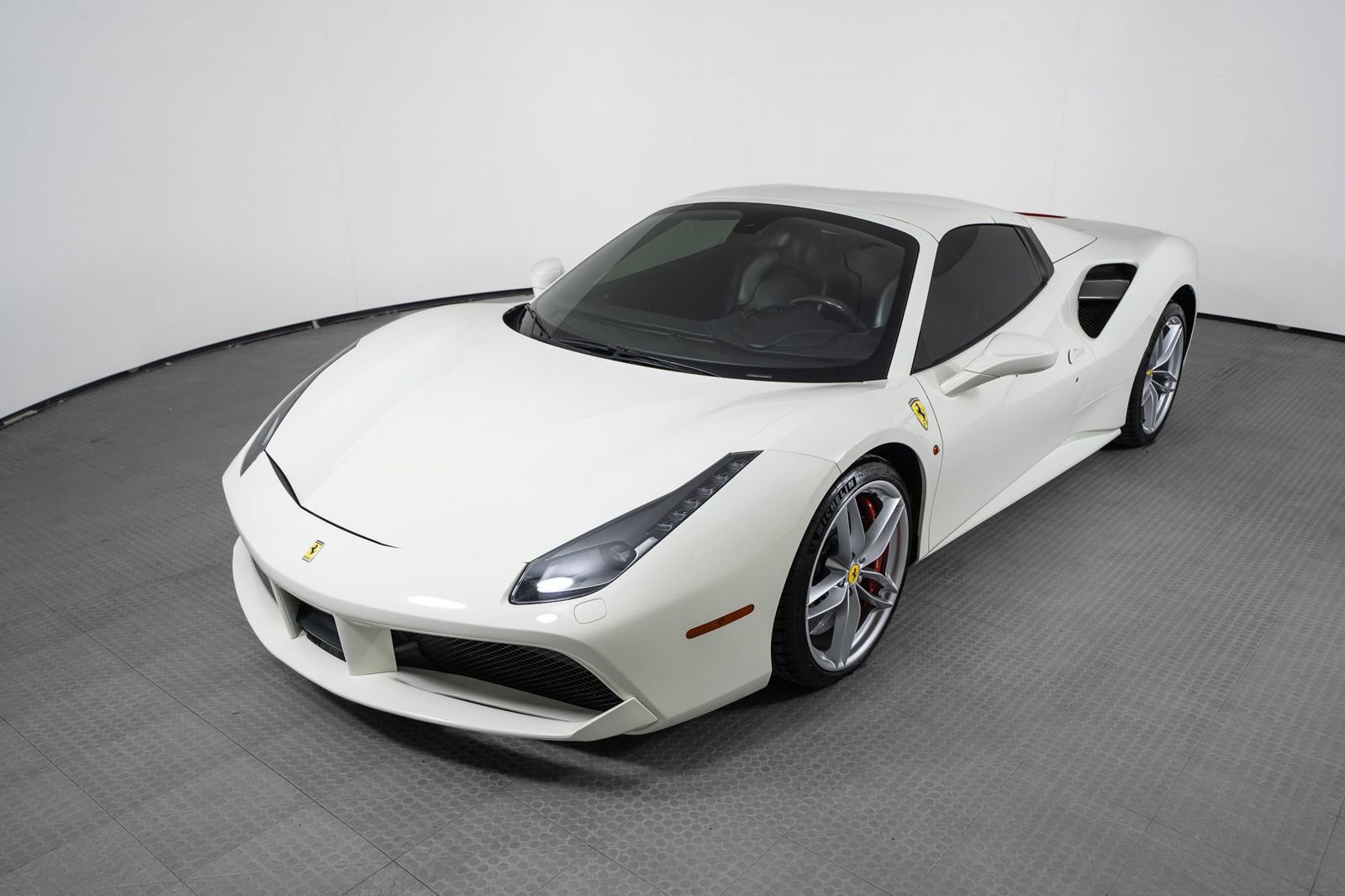 Certified 2019 Ferrari 488 Spider RWD image 35