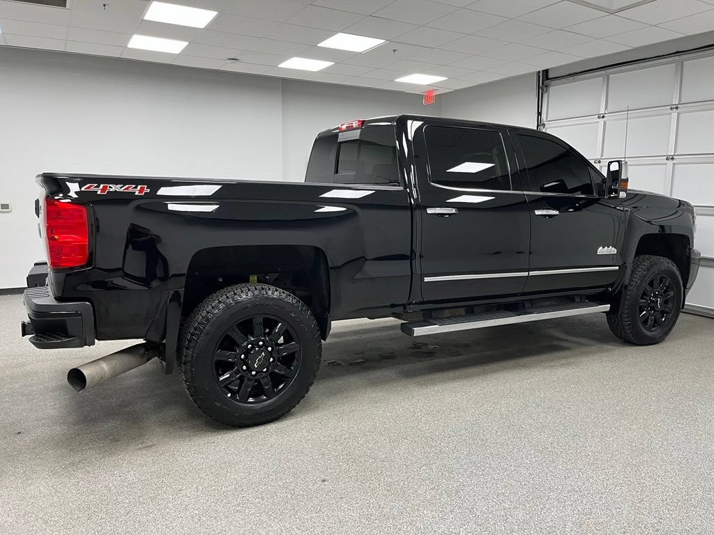 Used 2015 Chevrolet Silverado 2500 High Country w/ Duramax Plus Package AWD/4WD image 11