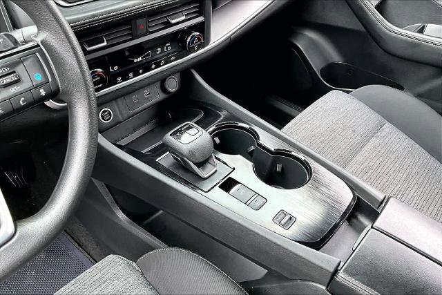 Certified 2023 Nissan Rogue SV FWD image 17