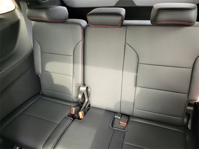 New 2026 Chevrolet Traverse Z71 w/ Driver Confidence Package image 12