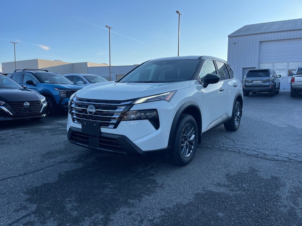 New 2026 Nissan Rogue S image 2