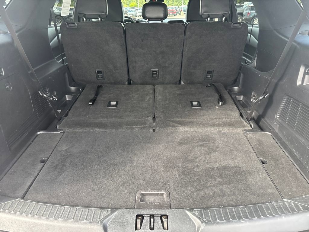 Used 2022 Ford Explorer ST w/ ST Street Pack image 16