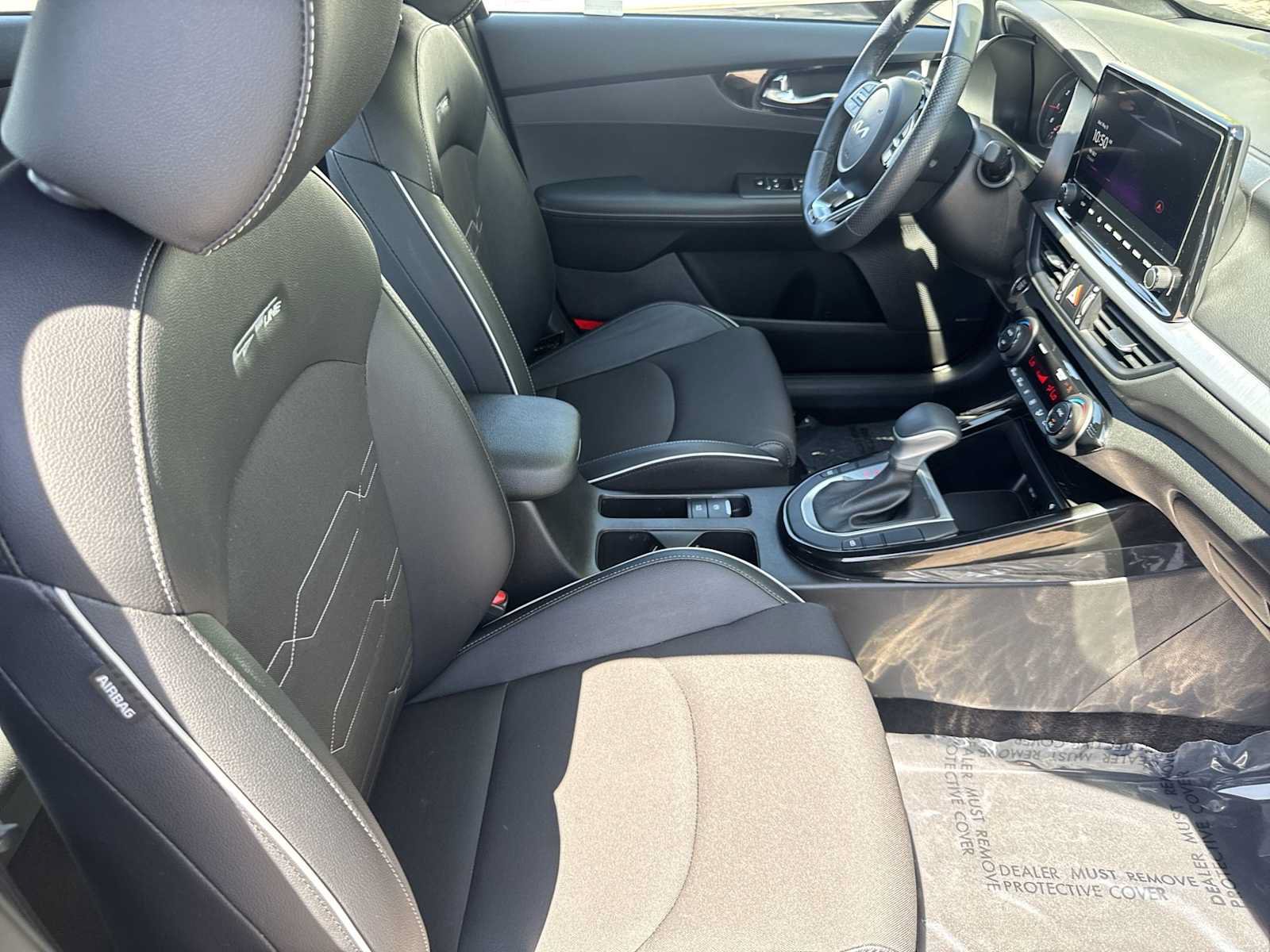 Used 2023 Kia Forte GT-Line w/ GT-Line Premium Package FWD image 18