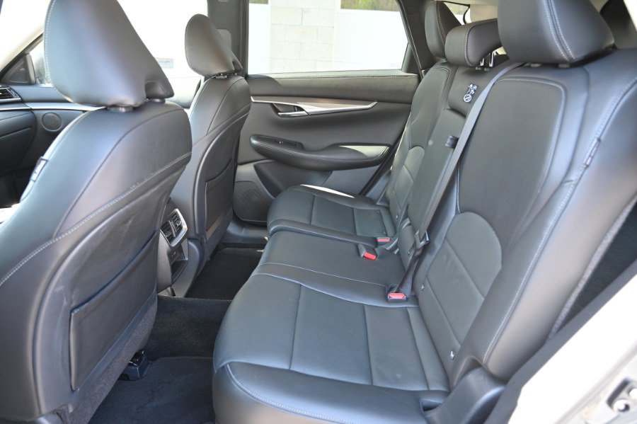 Used 2023 INFINITI QX50 Luxe AWD/4WD image 19