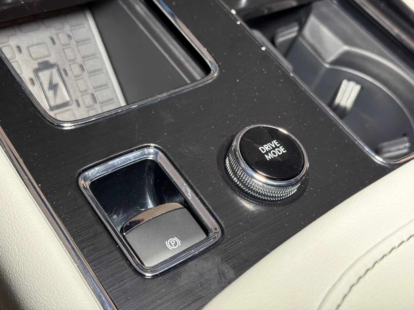 New 2027 Lincoln Aviator AWD image 32