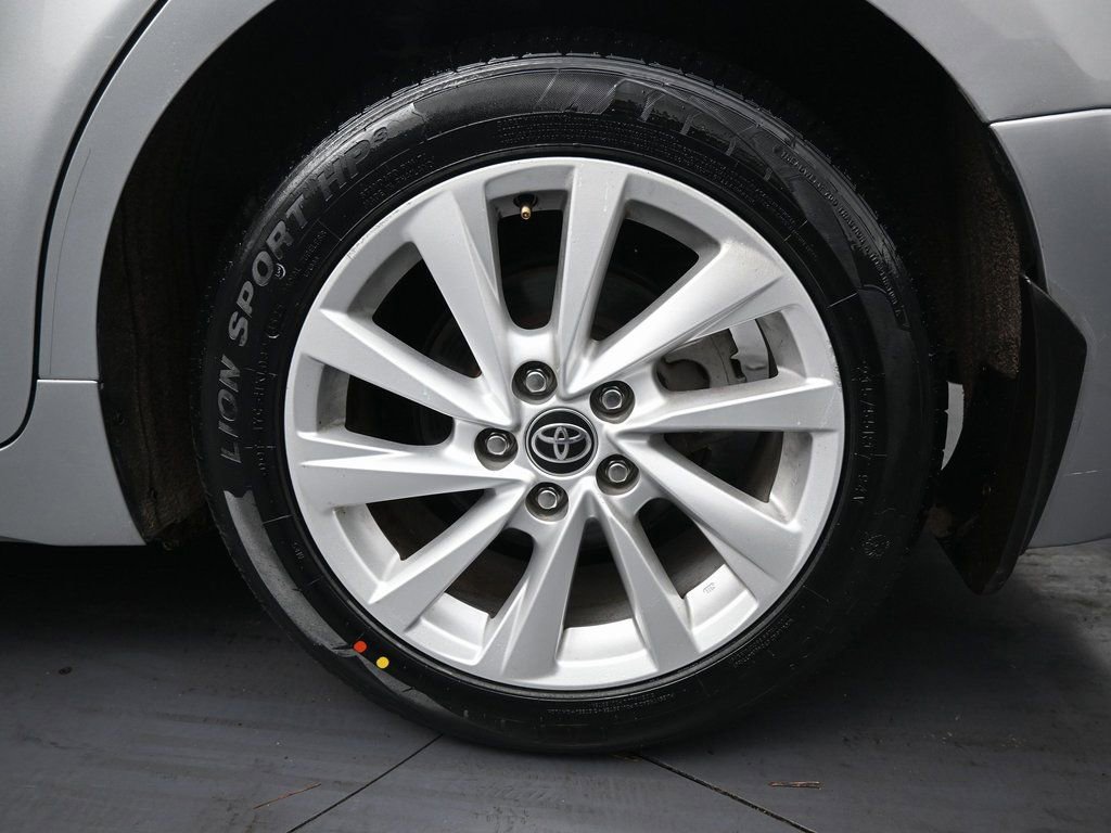 Used 2021 Toyota Camry SE image 31