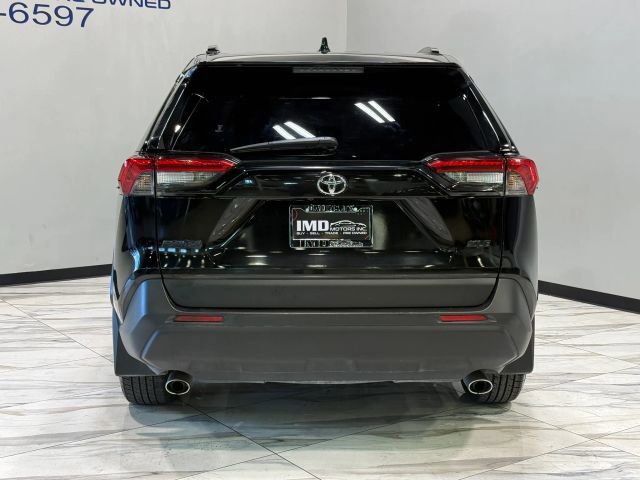 Used 2019 Toyota RAV4 XLE w/ Convenience Package image 7