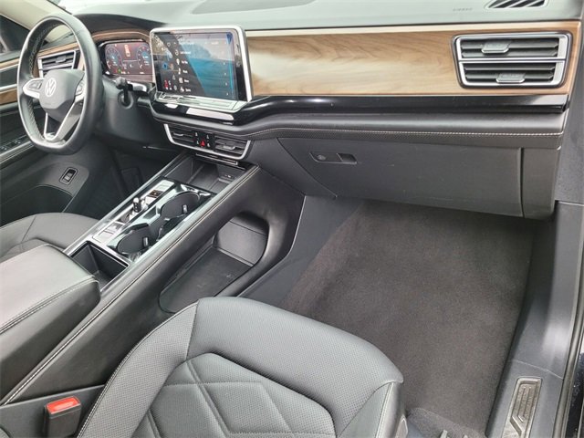 Used 2024 Volkswagen Atlas SE image 17