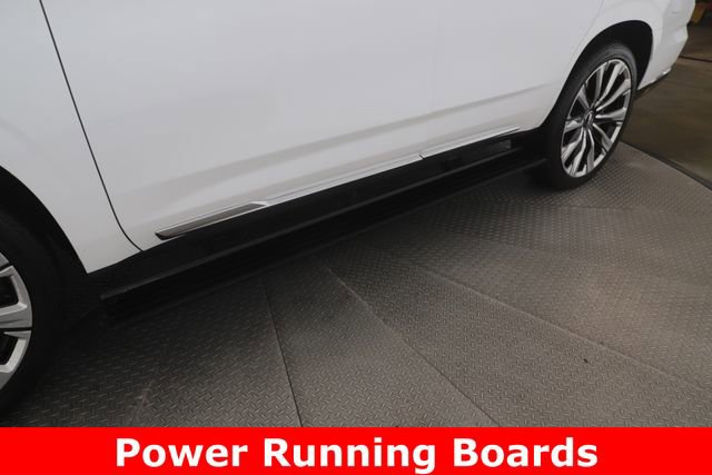 Used 2025 Cadillac Escalade Premium Luxury w/ Touring Package image 16