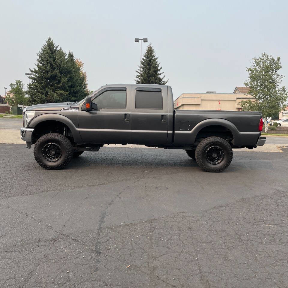 Used 2016 Ford F250 XLT image 2